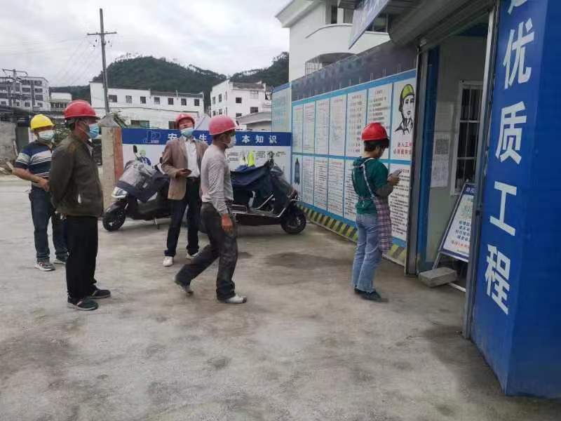 屯溪城建投公司多措并舉，筑牢建筑工地“防疫墻”