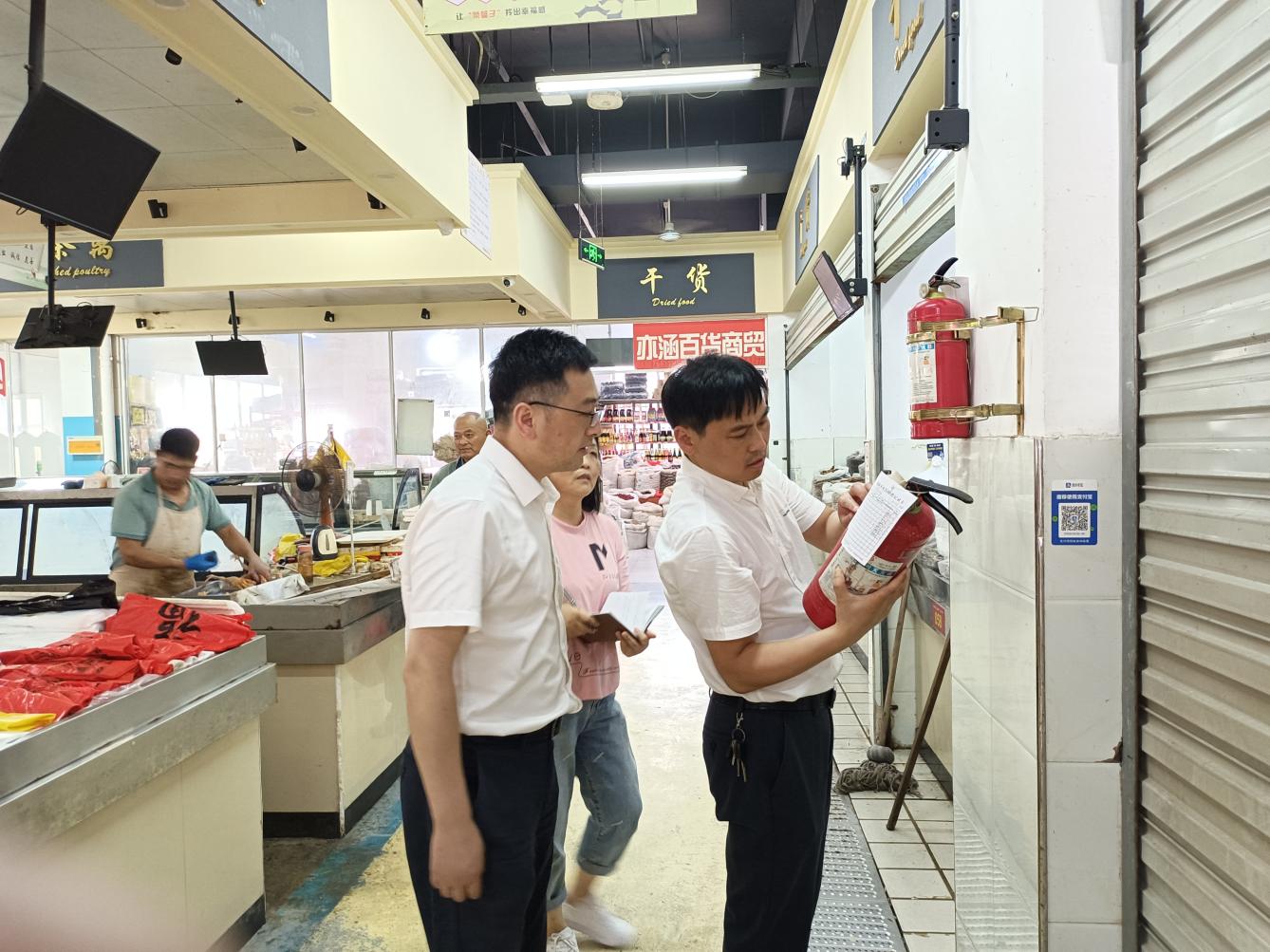管好“菜籃子”，守護(hù)“大民生”國資運(yùn)營公司開展菜市場(chǎng)大巡查