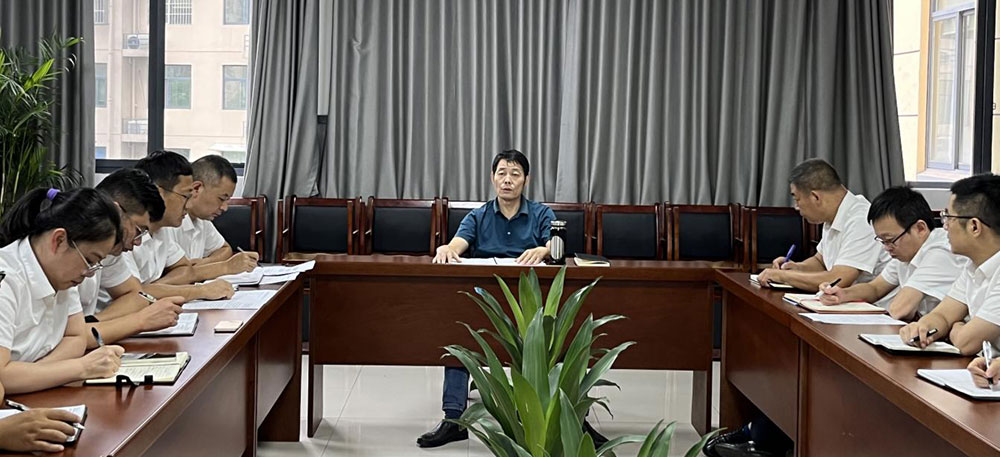 城建投公司黨支部召開黨員（擴(kuò)大）會議暨酒駕、醉駕等違法犯罪行為警示教育集體談話會