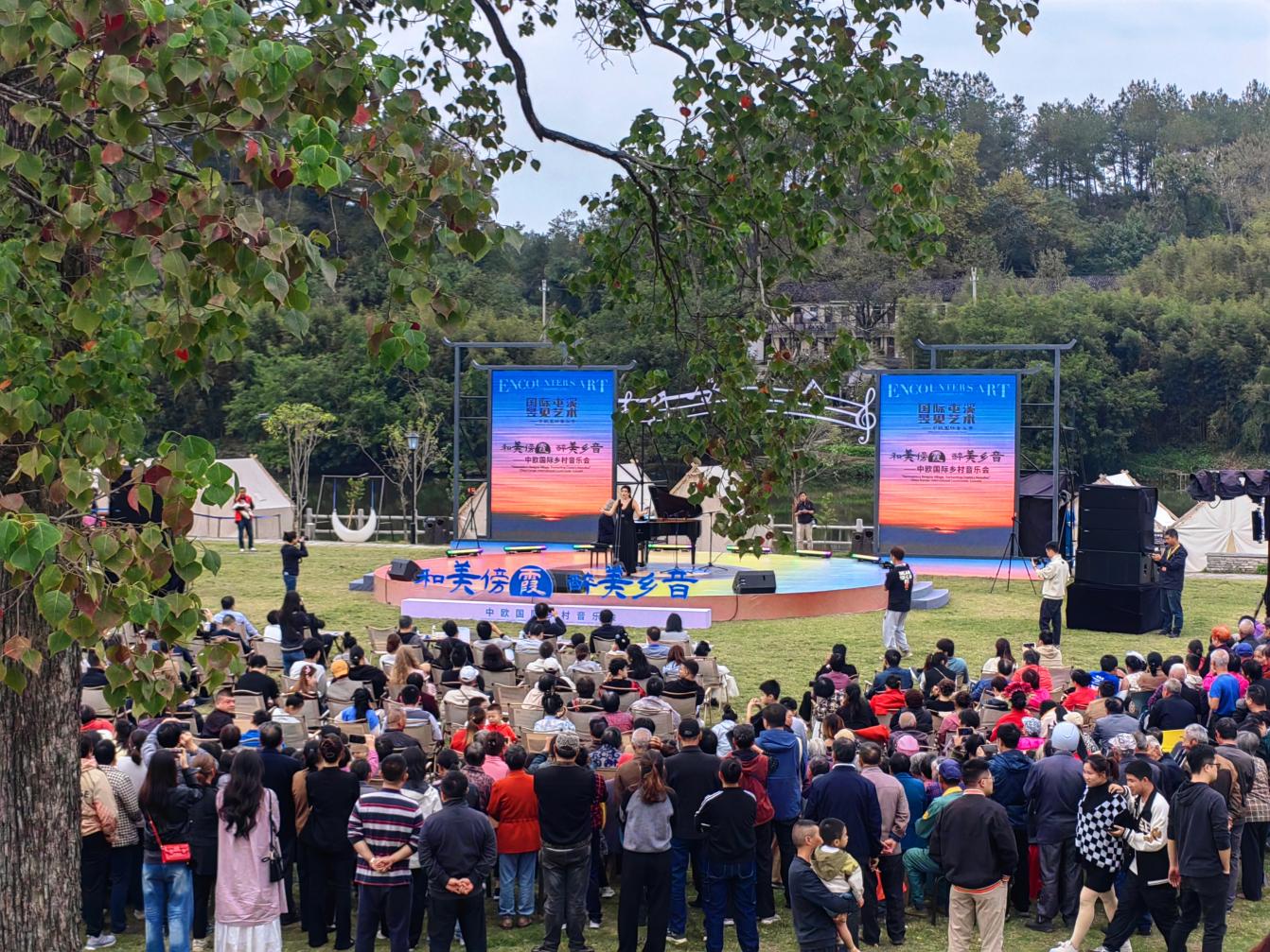 “出攤”即“出圈”！朱村“荷·咖啡”邀您一起聆聽(tīng)經(jīng)典！